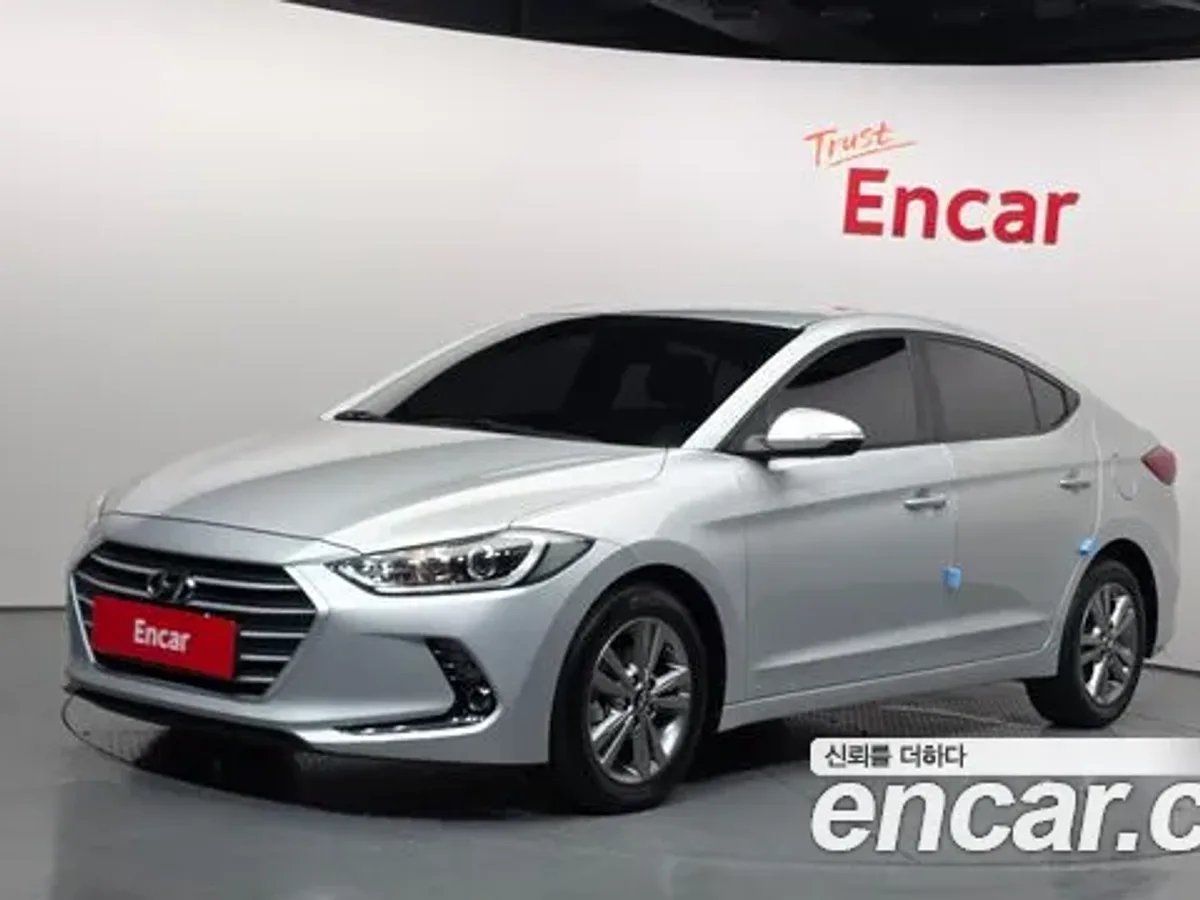 Hyundai Avante — تك توب