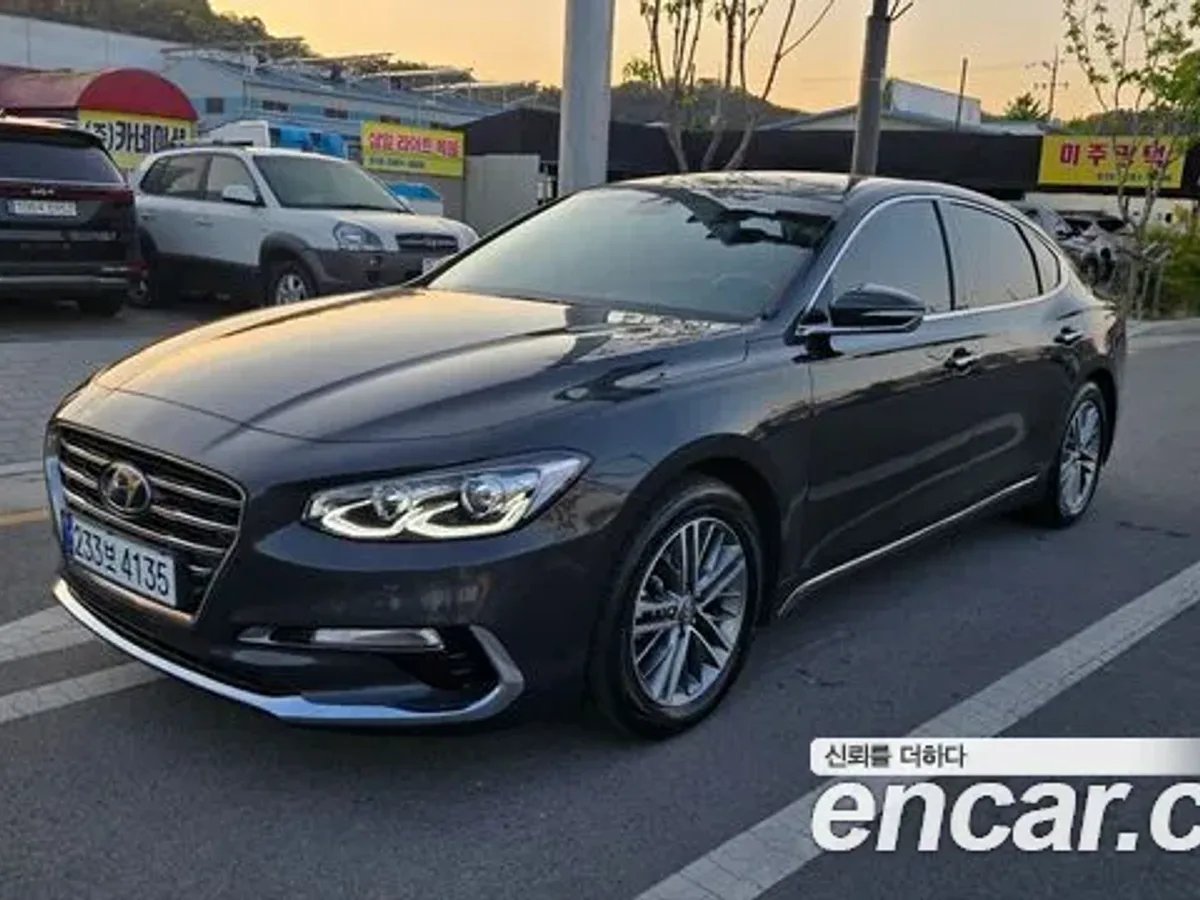 Hyundai Grandeur — تك توب